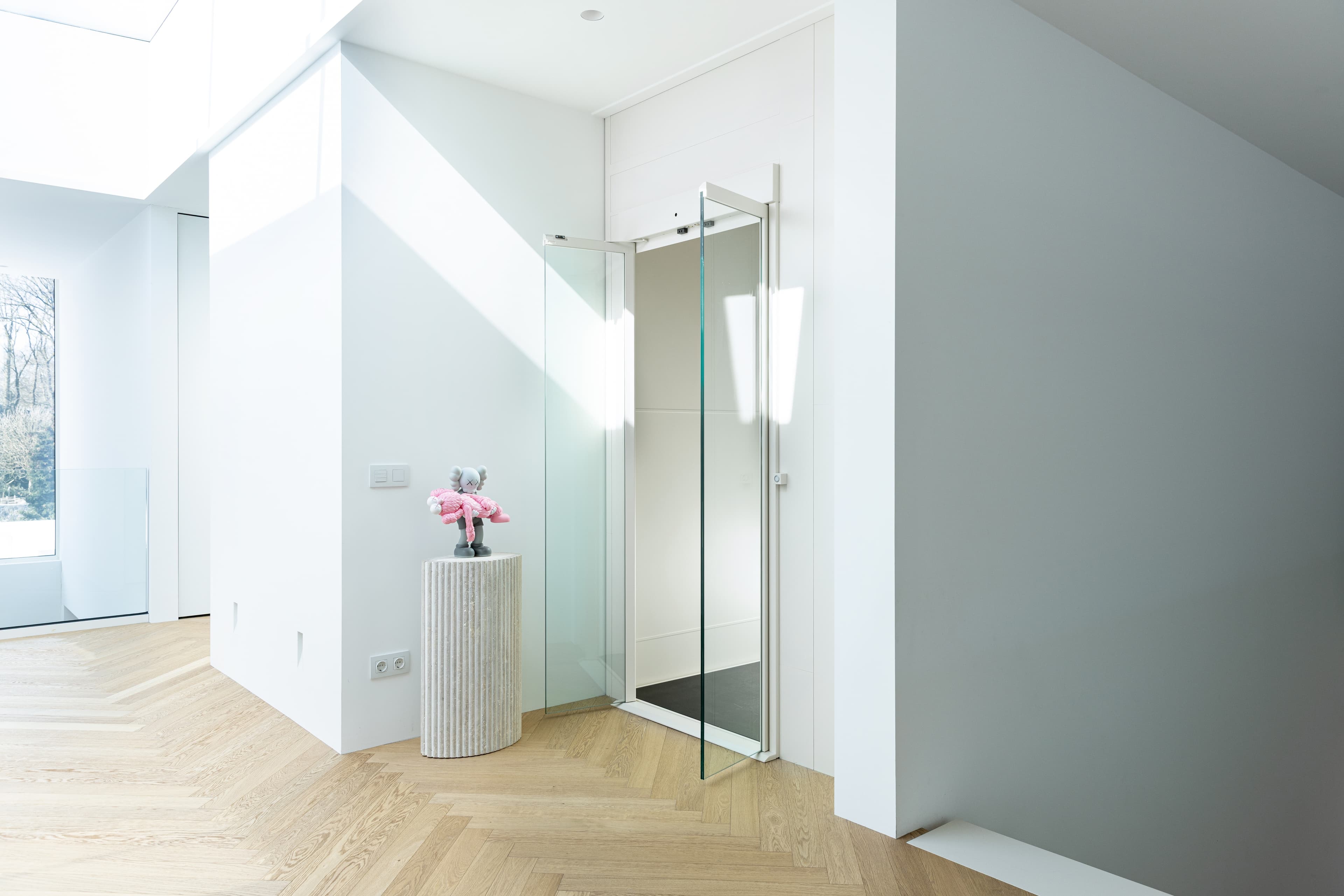 Swift Pro lifestyle image 4